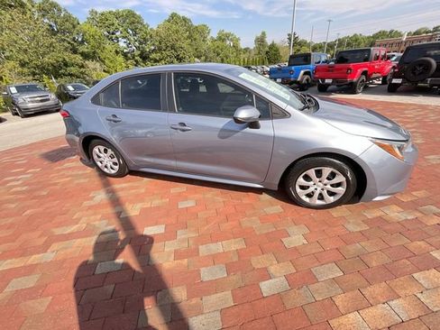Used 2023 Toyota Corolla LE FWD image 37