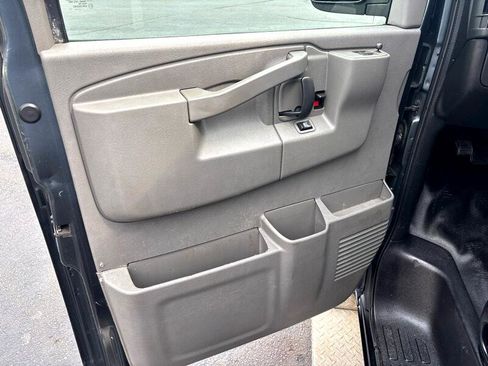 Used 2017 Chevrolet Express 2500 LS image 9