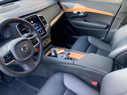 Used 2023 Volvo XC90 B6 Plus w/ Protection Package Premier AWD/4WD image 16