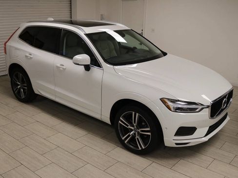 Used 2019 Volvo XC60 T5 Momentum w/ Premium Package image 95