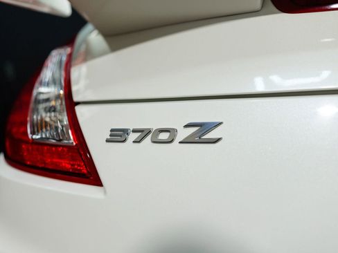 Used 2013 Nissan 370Z NISMO w/ Bose Pkg image 19