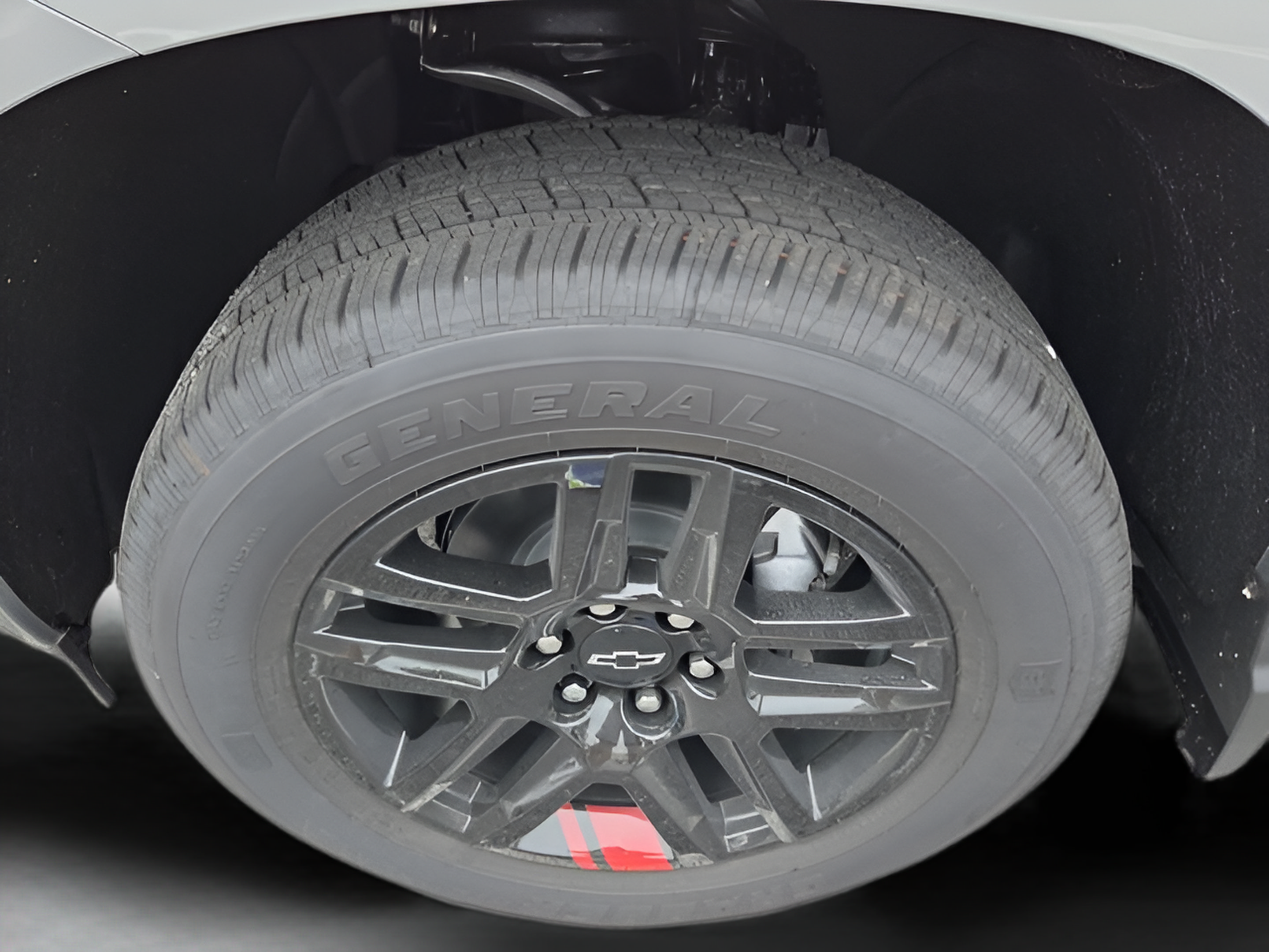 New 2026 Chevrolet Silverado 1500 RST w/ Redline Edition AWD/4WD image 32