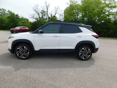Used 2025 Chevrolet TrailBlazer RS w/ Convenience Package AWD/4WD image 6
