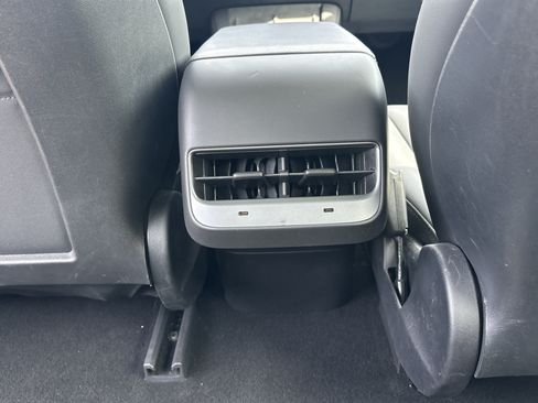Used 2023 Tesla Model 3 Standard Range RWD image 19