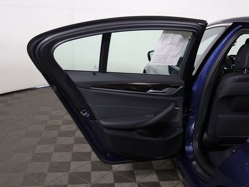 Used 2022 BMW 530i xDrive 530i xDrive w/ Premium Package image 22