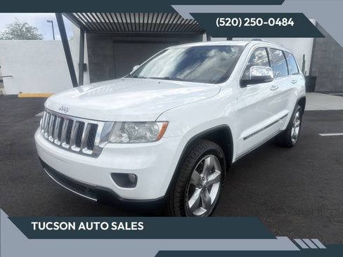 Used 2013 Jeep Grand Cherokee Overland AWD/4WD image 1