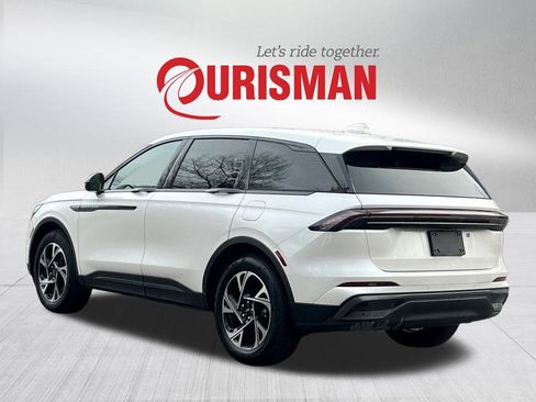 Certified 2025 Lincoln Nautilus Premier w/ Equipment Group 102A image 4