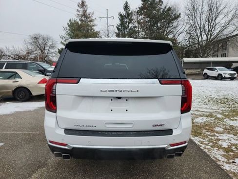 New 2026 GMC Yukon Denali image 6