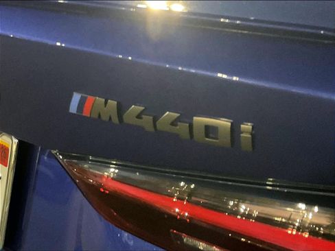 Used 2022 BMW M440i Coupe image 10