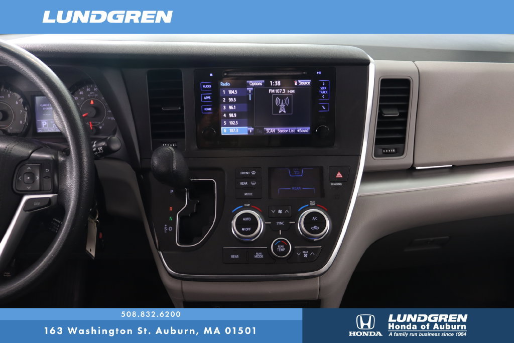 Used 2017 Toyota Sienna LE AWD/4WD image 20