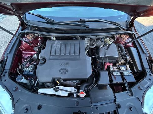 Used 2016 Toyota Avalon XLE Premium image 12