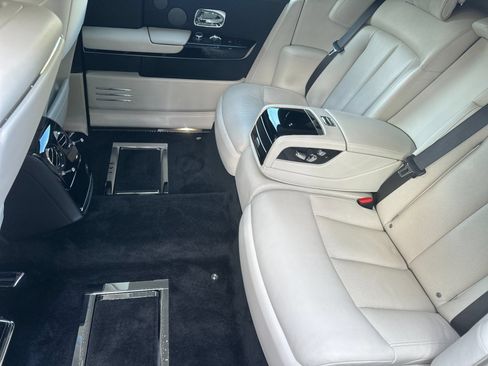 Certified 2018 Rolls-Royce Phantom Extended Wheelbase RWD image 6