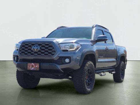 Used 2021 Toyota Tacoma TRD Off-Road w/ Technology Package AWD/4WD image 2