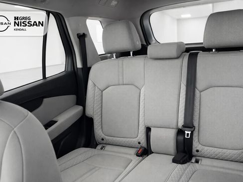 Used 2023 Honda Pilot LX image 13