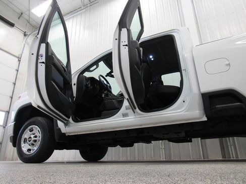 Used 2020 Chevrolet Silverado 2500 W/T w/ WT Safety Package AWD/4WD image 16