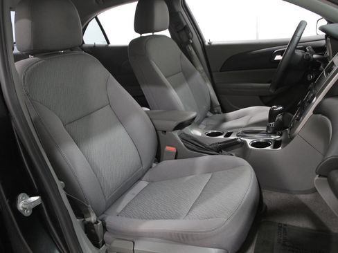 Used 2014 Chevrolet Malibu LS image 12