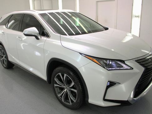 Used 2019 Lexus RX 350L Luxury image 11