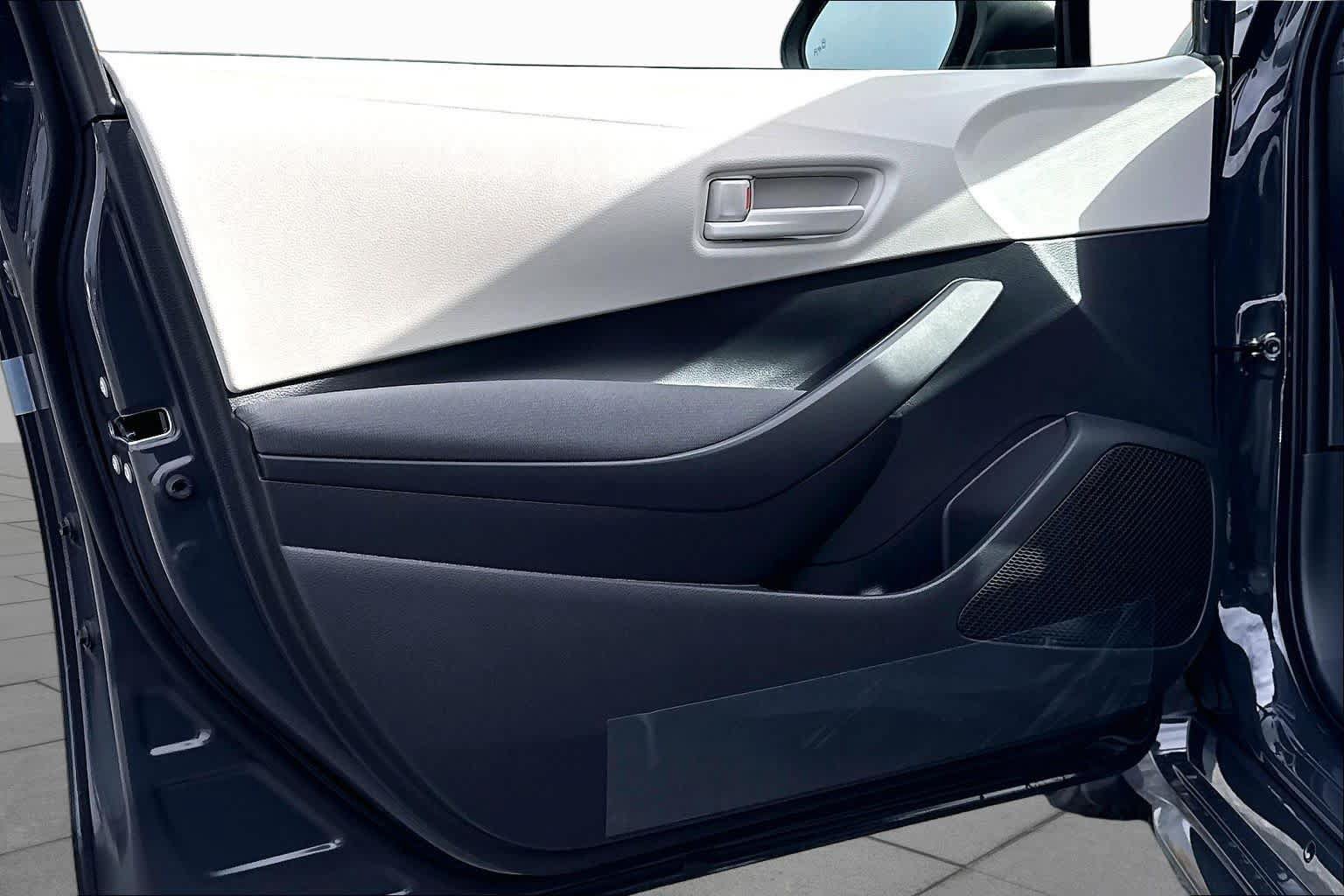 New 2027 Toyota Corolla LE FWD image 10