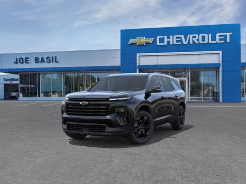 New 2027 Chevrolet Traverse LT w/ Midnight/Sport Edition AWD/4WD image 8