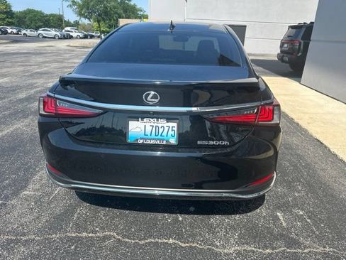 Used 2024 Lexus ES 300h Ultra Luxury w/ Accessory Package (Z1) FWD image 4