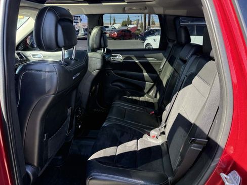 Used 2012 Jeep Grand Cherokee SRT8 w/ Luxury Group II AWD/4WD image 12