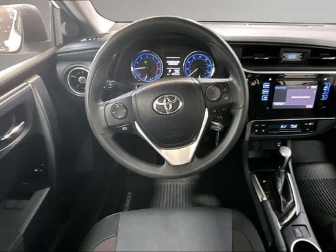 Used 2019 Toyota Corolla LE FWD image 9