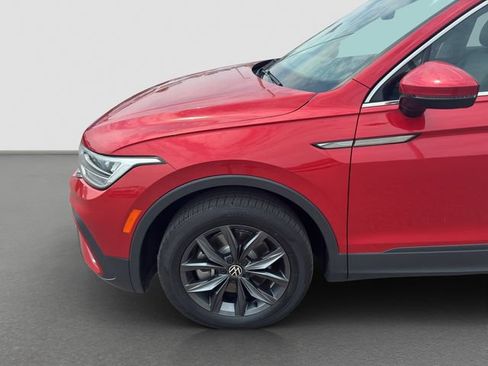 Used 2022 Volkswagen Tiguan SE AWD/4WD image 21