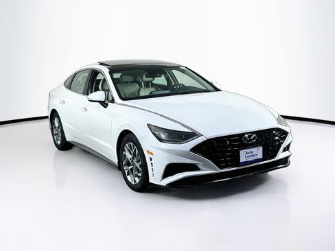 Used 2023 Hyundai Sonata SEL w/ Convenience Package FWD image 3