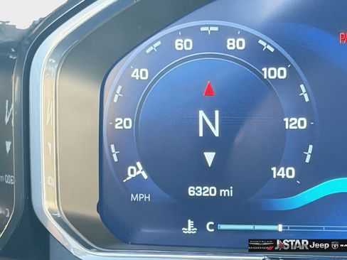 Used 2026 Chevrolet Silverado 1500 LT Trail Boss w/ LT Trail Boss Premium Package AWD/4WD image 22