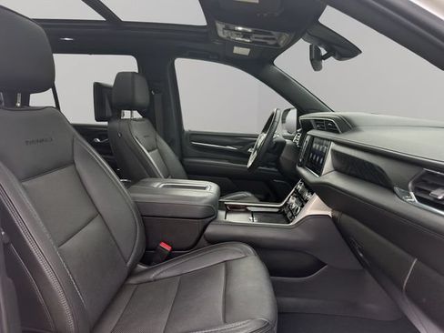 Used 2021 GMC Yukon Denali w/ LPO, Illumination Package AWD/4WD image 19