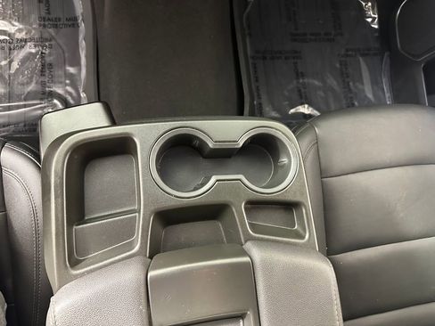 Used 2024 GMC Sierra 1500 SLT image 33