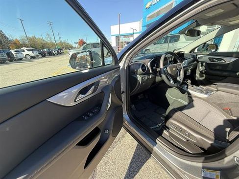 New 2026 Chevrolet Blazer LT image 11