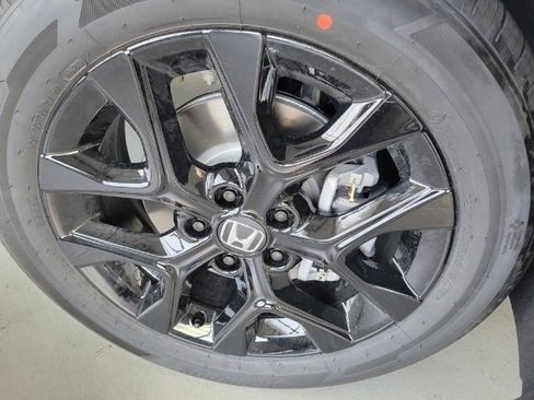 Used 2024 Honda HR-V Sport image 3