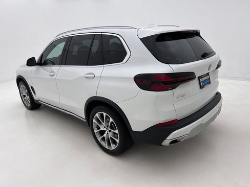 Certified 2026 BMW X5 xDrive40i w/ Climate Comfort Package AWD/4WD image 9