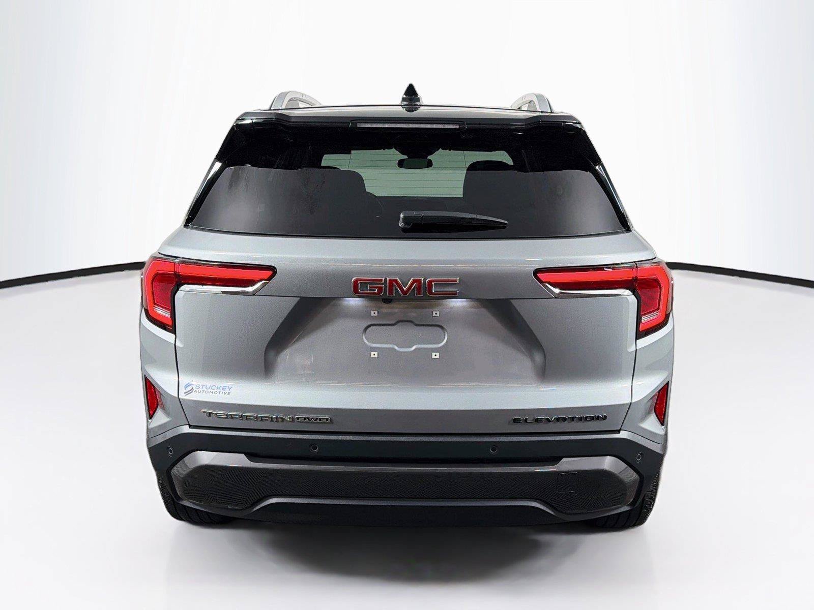 Used 2025 GMC Terrain Elevation w/ Elevation Premium Package AWD/4WD image 10