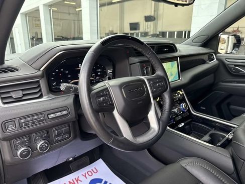 Used 2023 GMC Yukon Denali w/ Advanced Technology Package AWD/4WD image 50