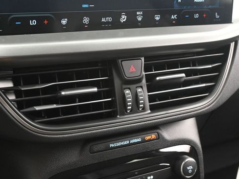 New 2024 Ford Escape SE image 17