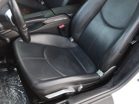 Used 2011 Porsche Cayman RWD image 26