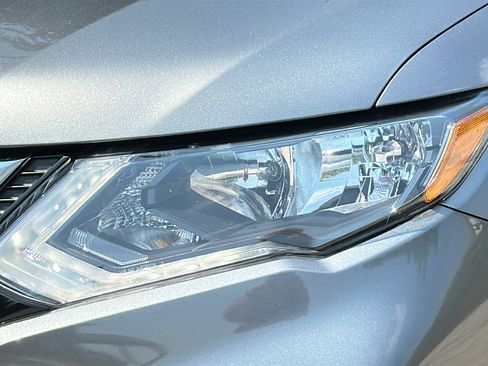 Used 2020 Nissan Rogue SL AWD/4WD image 4