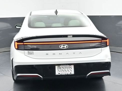 Used 2025 Hyundai Sonata SEL FWD image 39