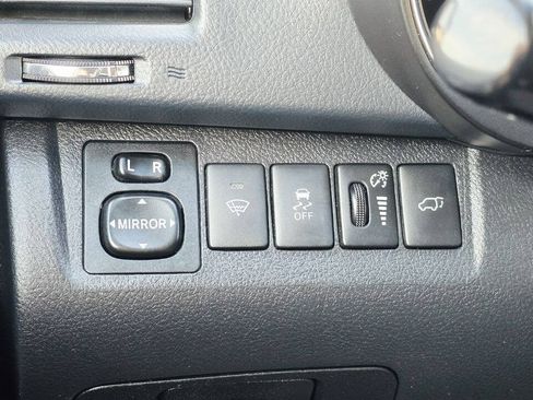 Used 2013 Toyota Highlander 4WD image 22