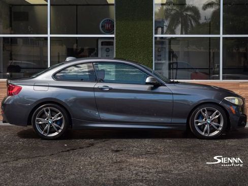 Used 2015 BMW M235i Coupe image 5