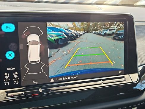 New 2026 Volkswagen Atlas Cross Sport SEL image 8