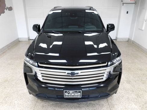 Used 2023 Chevrolet Suburban High Country w/ Max Trailering Package AWD/4WD image 14