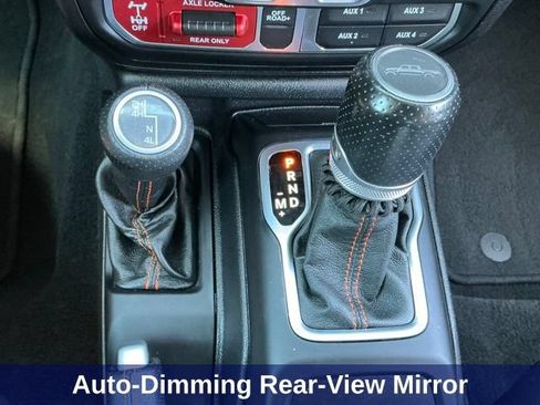 Used 2020 Jeep Gladiator Mojave AWD/4WD image 28