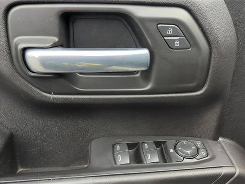 Used 2021 GMC Sierra 1500 2WD Crew Cab w/ Sierra Value Package image 11