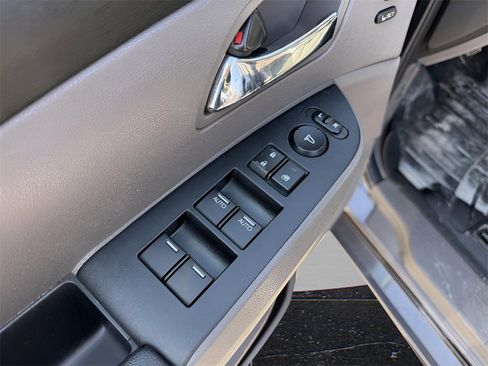 Used 2016 Honda Odyssey Touring image 14