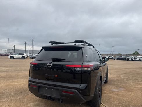 Certified 2025 Nissan Pathfinder Rock Creek image 20