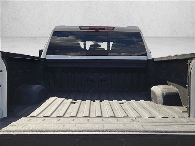 Used 2023 Chevrolet Silverado 2500 LTZ AWD/4WD image 6