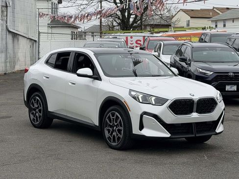 Used 2026 BMW X2 xDrive28i image 1